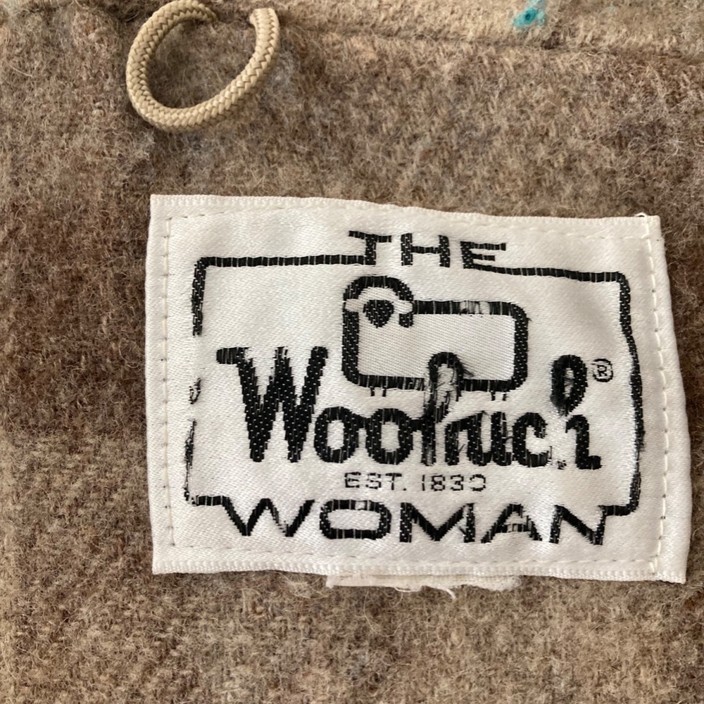 Vintage woman's Woolrich beige Jacket size large, wool flannel lining - Picture 2 of 5